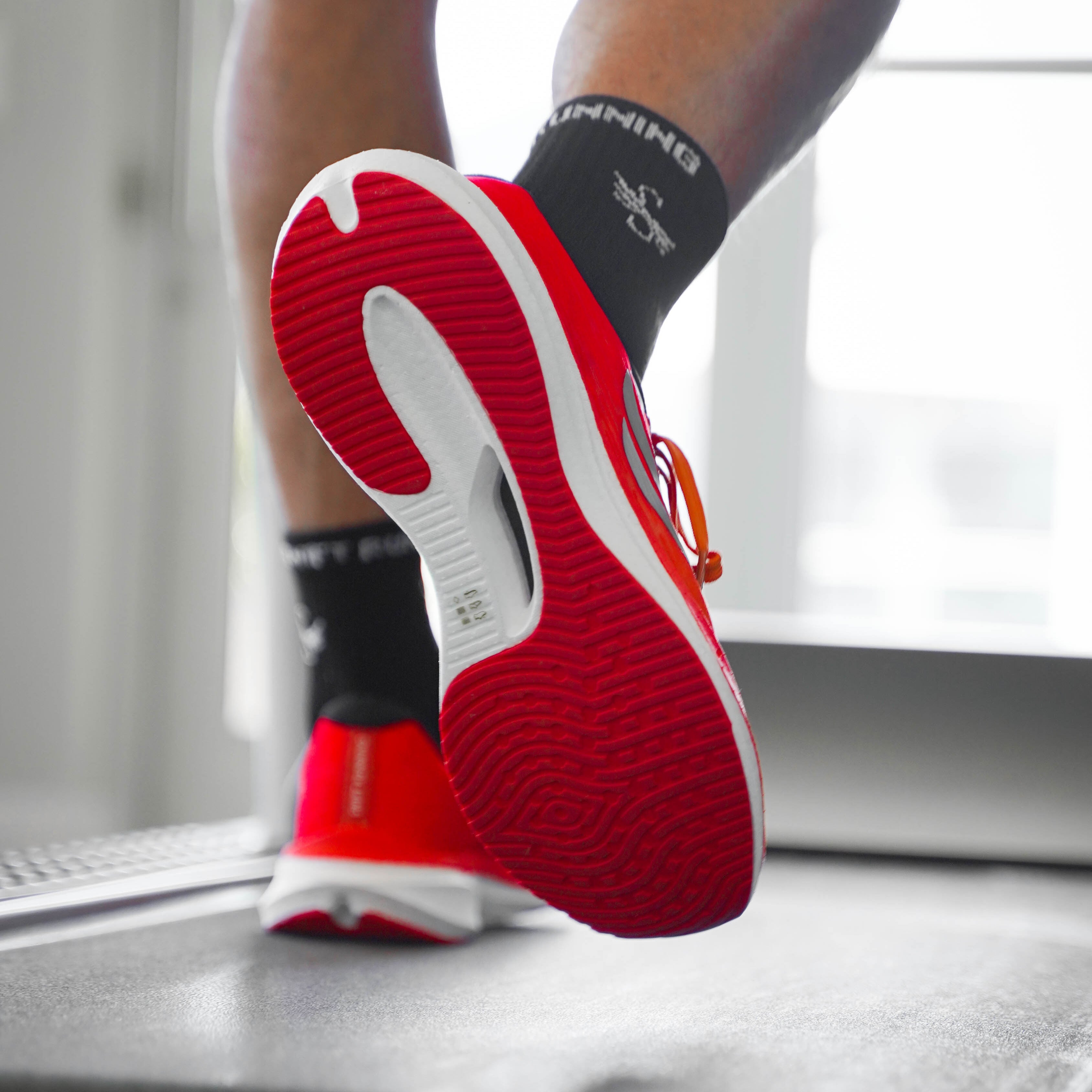 HORUS Orange Men Versatile Performance Trainer