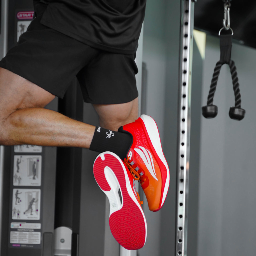 HORUS Orange Men Versatile Performance Trainer