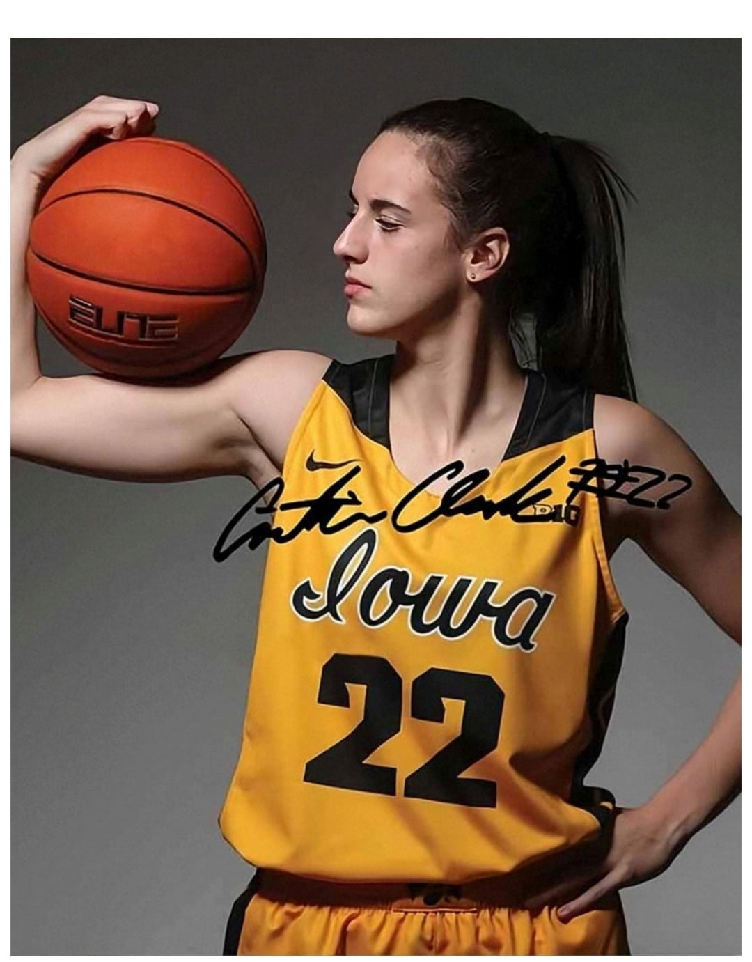 BRAND NEW!💯 CAITLIN CLARK  8.5x11 ULTRA PREMIUM GLOSSY IOWA HAWKEYES COLLEGE BASKETBALL REPRINT POSTER!🔥