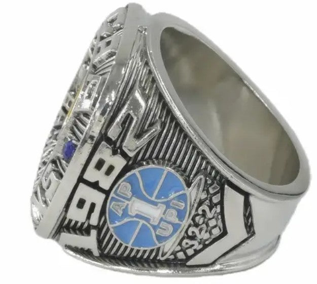 NEW!💯 HAND-MADE🖐️NORTH CAROLINA 1982 COLLECTORS SOUVENIR COLLEGE BASKETBALL CHAMPIONSHIP SIZE 11 FAN RING WITH RING BOX AND POSTERS FEATURING THE G.O.A.T🐐!