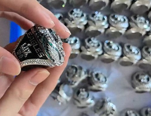 BRAND NEW!💯 HAND-MADE🖐️JALEN HURTS 2025 COLLECTORS SOUVENIR FOOTBALL SIZE 11 FAN RING WITH BRAND NEW! BLACK DISPLAY PROTECTION RING BOX AND SIX BRAND NEW! JALEN HURTS EAGLES 8.5x11 ULTRA PREMIUM GLOSSY 2025 CHAMPION CREATED ORIGINAL POSTERS!🤩