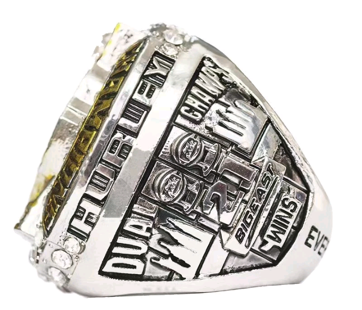 BRAND NEW!💯 CUSTOM MADE🖐️COLLECTORS UCONN HUSKIES COLLEGE SOUVENIR SIZE 11 BASKETBALL FAN RING WITH BRAND NEW! WOOD DISPLAY PROTECTION RING BOX BUNDLE SET!🔥