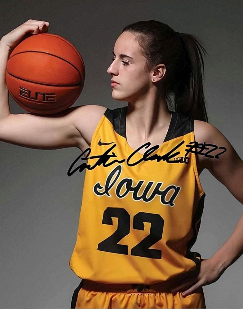 BRAND NEW!💯 CAITLIN CLARK  8.5x11 ULTRA PREMIUM GLOSSY IOWA HAWKEYES COLLEGE BASKETBALL REPRINT POSTER!🔥