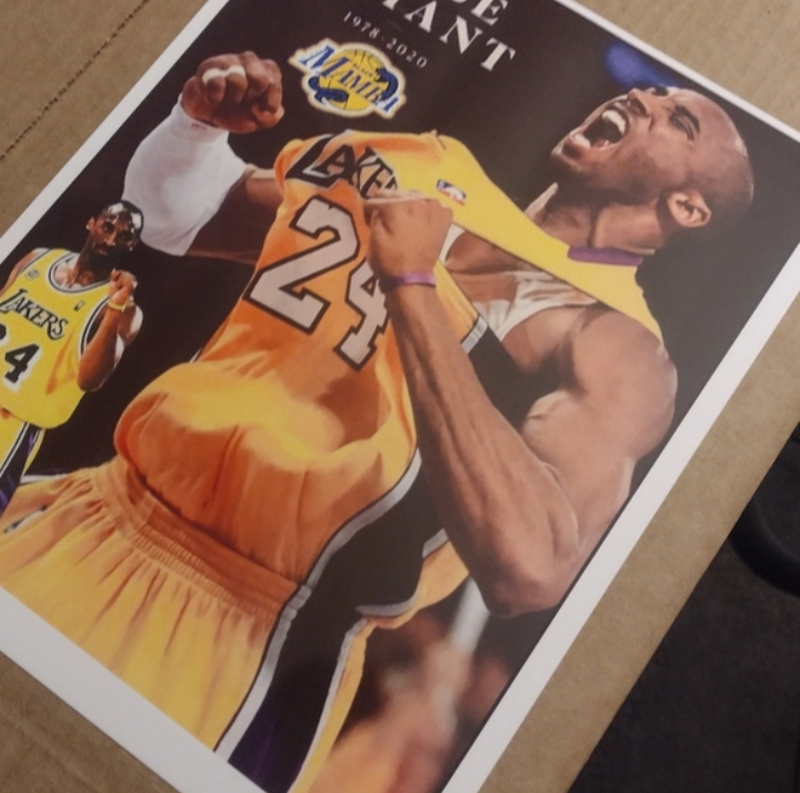 NEW!💯 KOBE BRYANT (MAMBA) LAKERS 8.5x11 ULTRA PREMIUM GLOSSY BASKETBALL POSTER